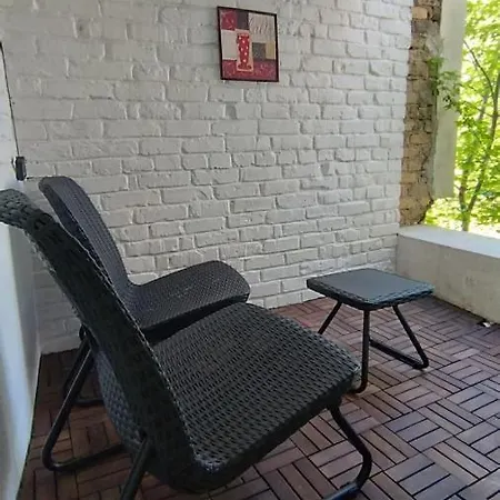 Free Parking Old Town Station With Balcony Apartment *