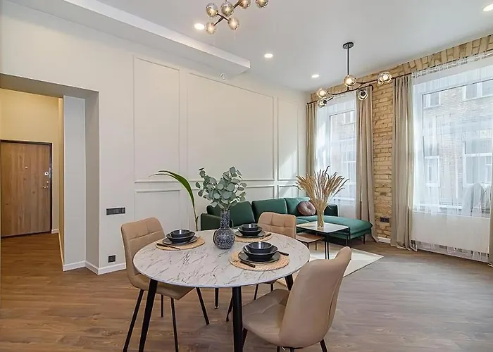 Apartman Free Parking Old Town Station With Balcony