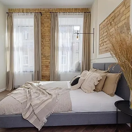 شقة Free Parking Old Town Station With Balcony *